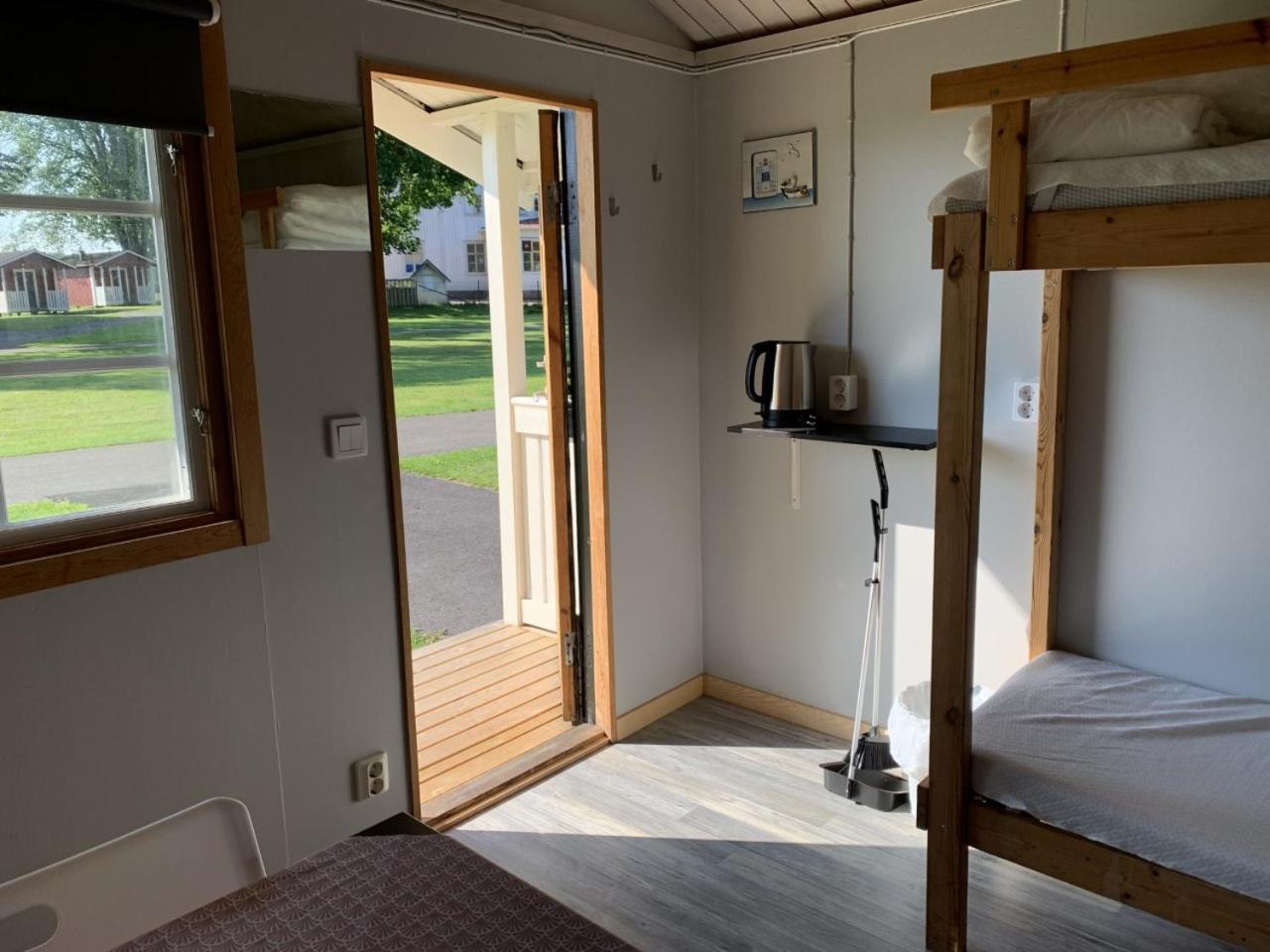 Skara Stads-Camping & Stugby 外观 照片